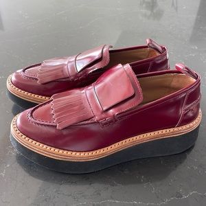 Awesome platform loafers from Italy. Flamingos size 37.5 barely used.